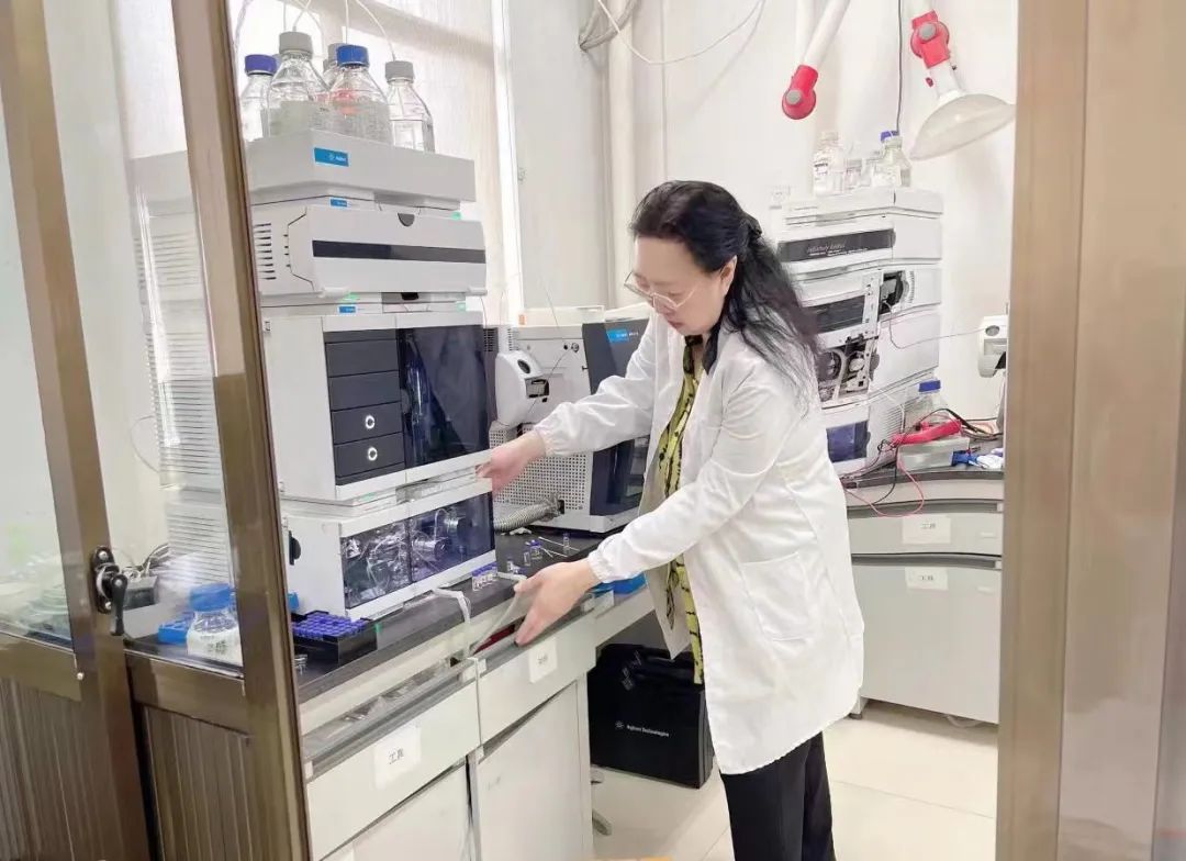 麻豆av
,长沙杀虫剂,长沙光气衍生物,长沙氨基酸保护剂,长沙锂离子电池材料